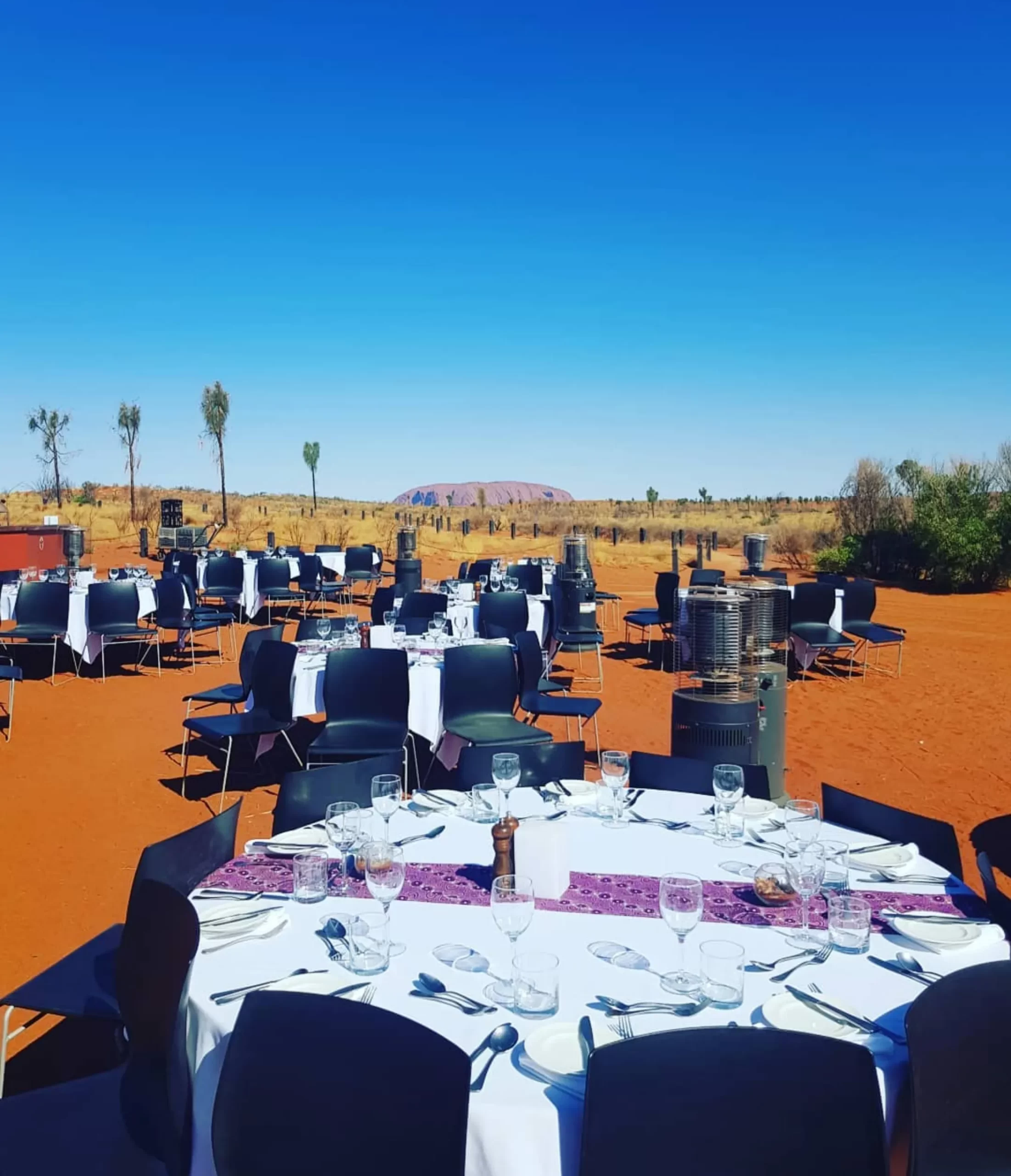 buffet breakfast, Uluru